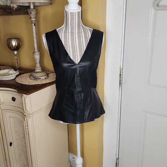 Sanctuary quilted faux leather black top women's size M - Picture 1 of 3
